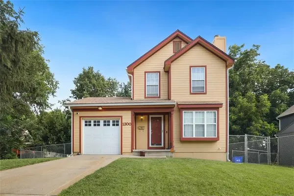 1300 E 41st ST, Kansas City, MO 64110