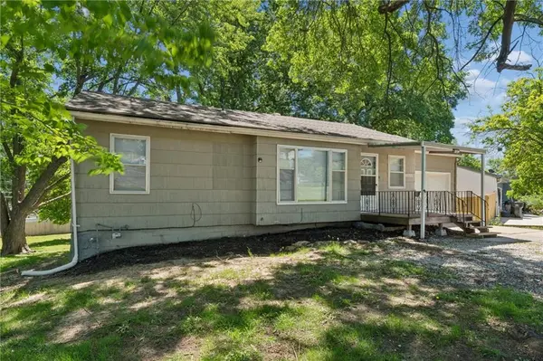5809 Ralston AVE, Raytown, MO 64133