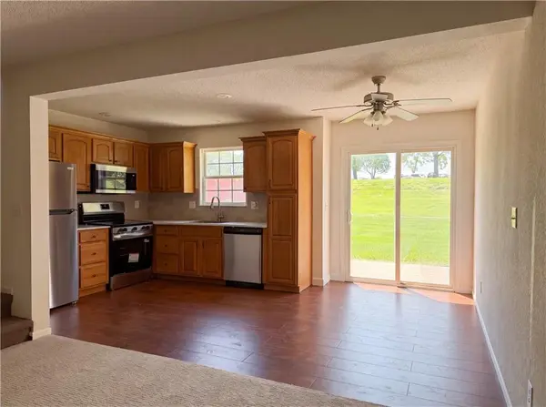 10559 E 46th TER, Kansas City, MO 64133