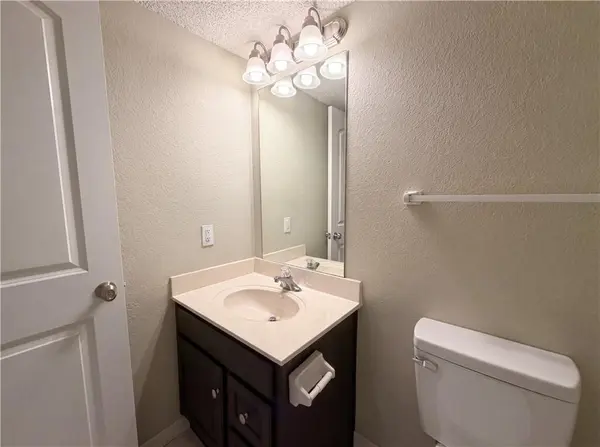 10559 E 46th TER, Kansas City, MO 64133