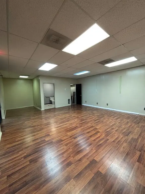 8327 N Congress AVE, Kansas City, MO 64152