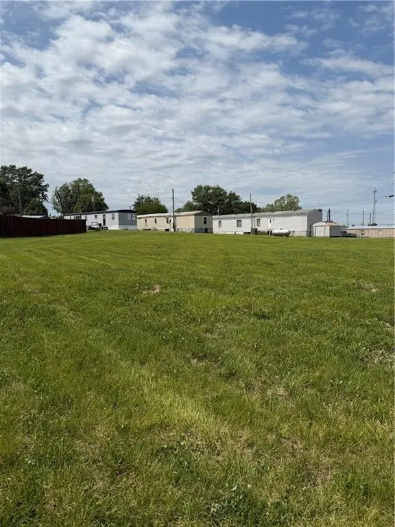 1910 Howenstein ST, Cameron, MO 64429