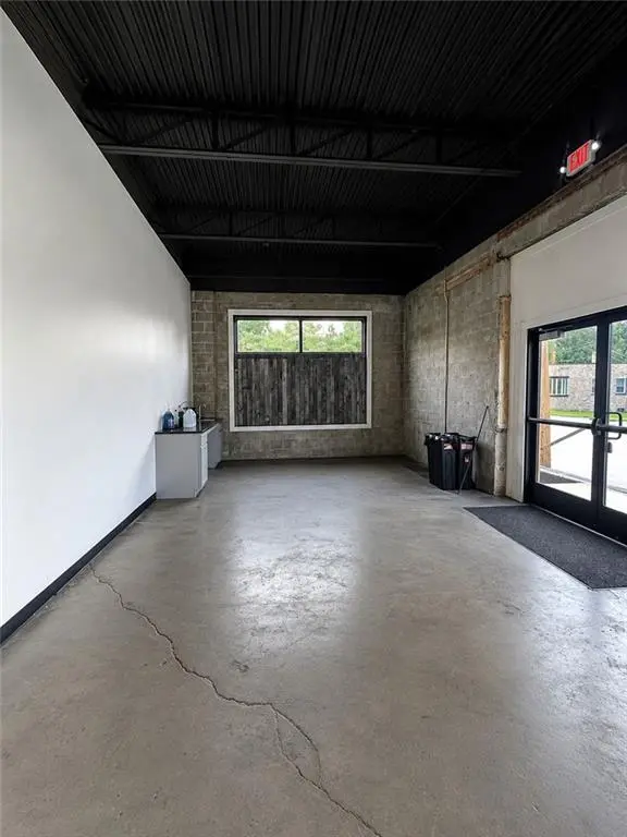1301 E 31st ST, Kansas City, MO 64109