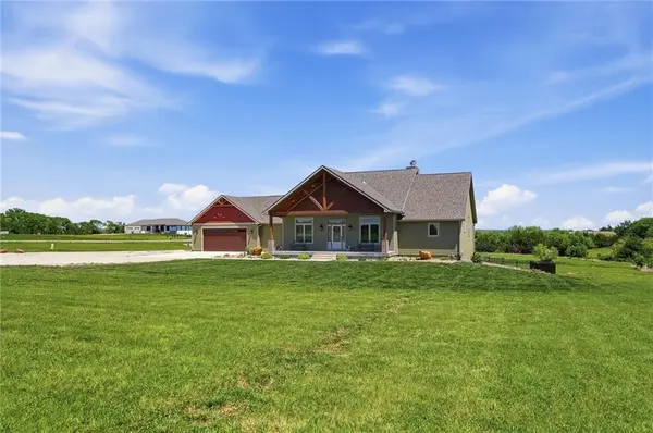 7630 SE Berryton RD, Berryton, KS 66409