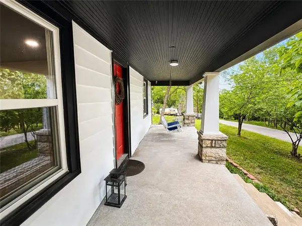 9214 Chestnut AVE, Kansas City, MO 64132