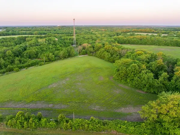 15800 S State Route 7 HWY, Pleasant Hill, MO 64080