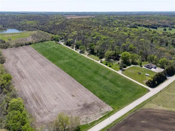10.66 Acres M/L N 800 RD, Baldwin City, KS 66006