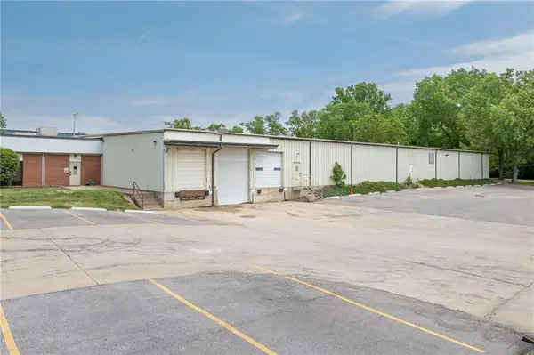 4811 Easton RD, St Joseph, MO 64503
