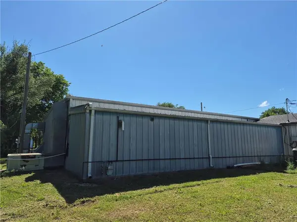 10283 Harper RD, Fredonia, KS 66736