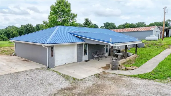 1679 SW 800 RD, Holden, MO 64040
