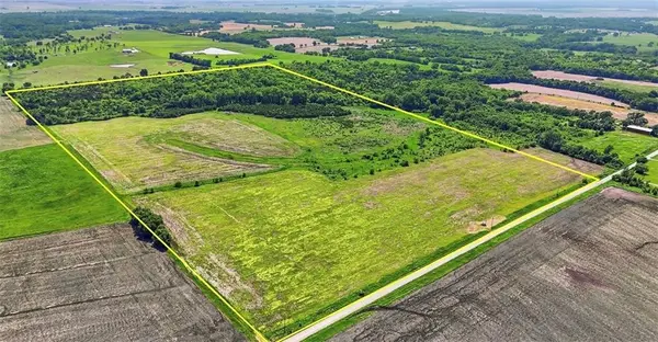 23719 Golden RD, Linwood, KS 66052