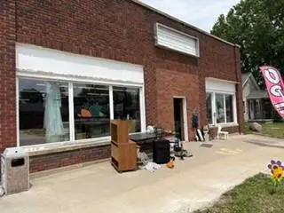 1111 E 9th ST, Trenton, MO 64683
