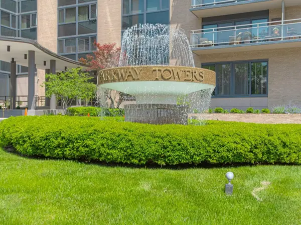 4545 Wornall RD #208, Kansas City, MO 64111