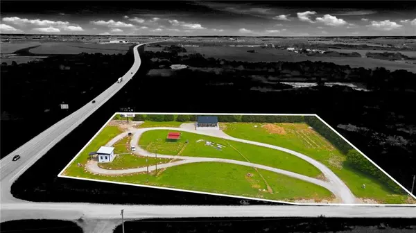 1746 and 1748 North Dakota RD, Iola, KS 66749