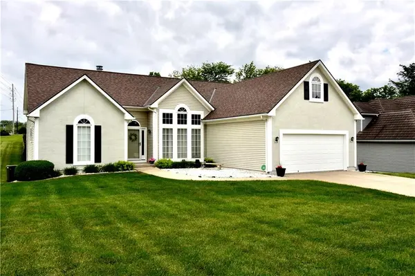 1 Timber Creek DR, Platte City, MO 64079
