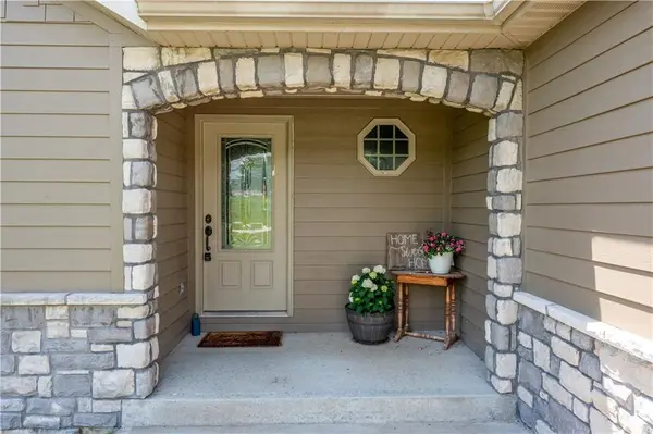 19373 Lake Rockhill RD, Warsaw, MO 65355