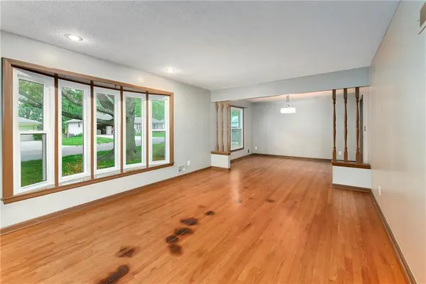 12000 E 62nd ST, Kansas City, MO 64133