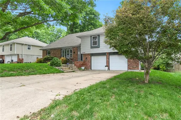 12000 E 62nd ST, Kansas City, MO 64133