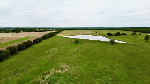 Moonlight (40+/- Acres) RD, Spring Hill, KS 66083