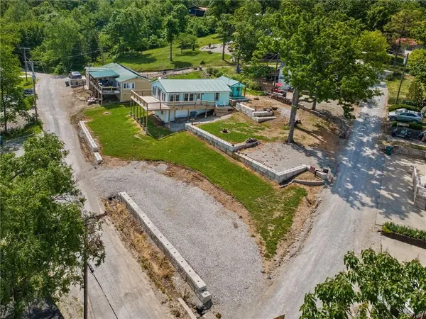 31447 Stonecrest RD, Warsaw, MO 65355