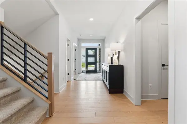 1628 SW Arborway TER, Lee's Summit, MO 64082