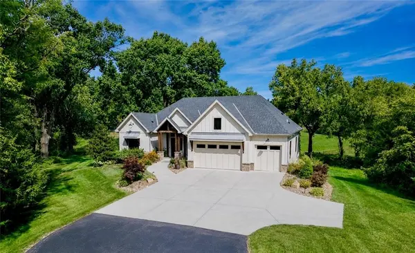 10000 Hollingsworth RD, Kansas City, KS 66109