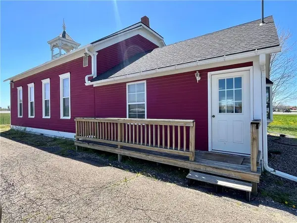 210 Roseport RD, Elwood, KS 66024