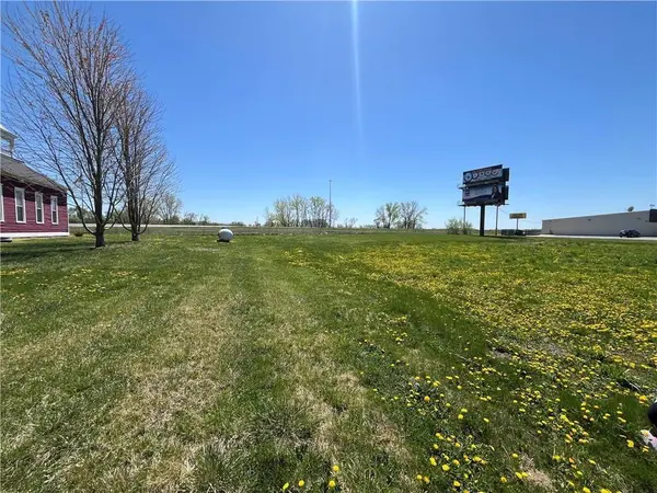 210 Roseport RD, Elwood, KS 66024