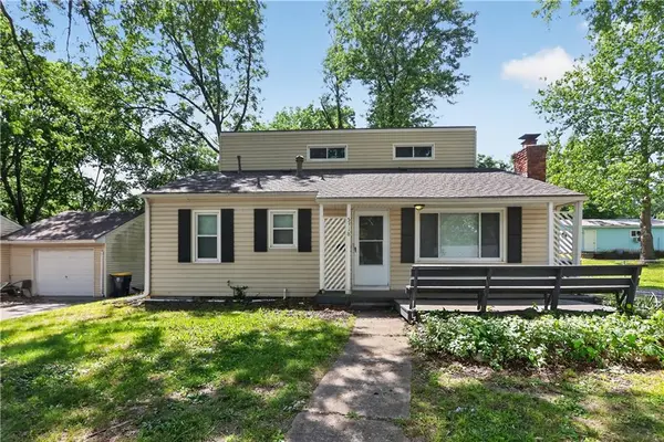 5318 N Garfield AVE, Kansas City, MO 64118
