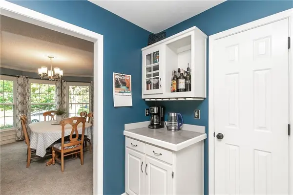 11938 S Hallet ST, Olathe, KS 66062