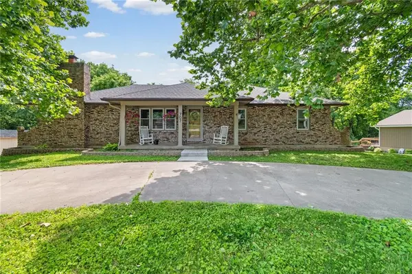 707 Dean ST, Richmond, MO 64085