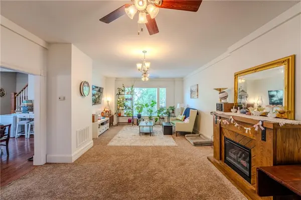 303 W 3rd ST, Chanute, KS 66720