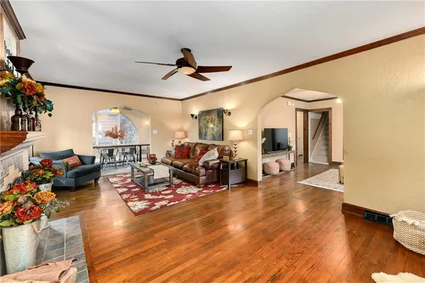 1500 S Broadway ST, Leavenworth, KS 66048