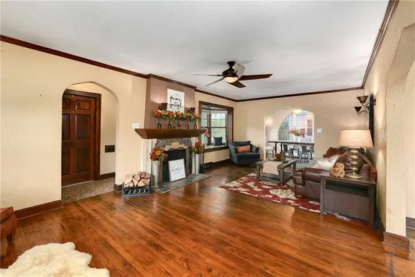 1500 S Broadway ST, Leavenworth, KS 66048
