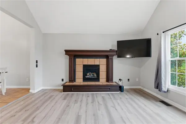 210 E Whispering Hills BLVD, Lone Jack, MO 64070