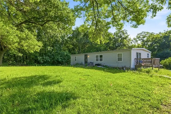 22207 S Excelsior RD, Harrisonville, MO 64701
