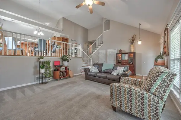 4605 NE 105th ST, Kansas City, MO 64156