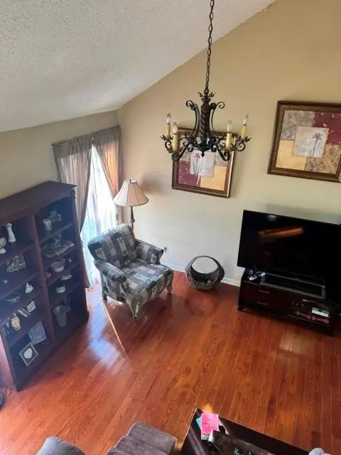 3532 NE 72nd TER, Kansas City, MO 64119