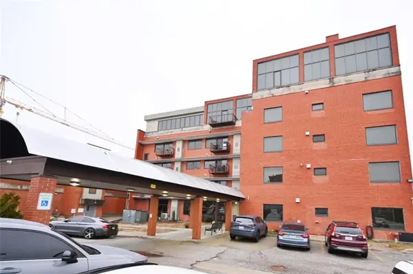 2940 BALTIMORE AVE #1209, Kansas City, MO 64108