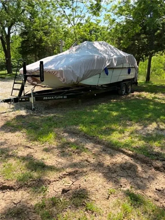54 Bear DR, Mound City, KS 66056