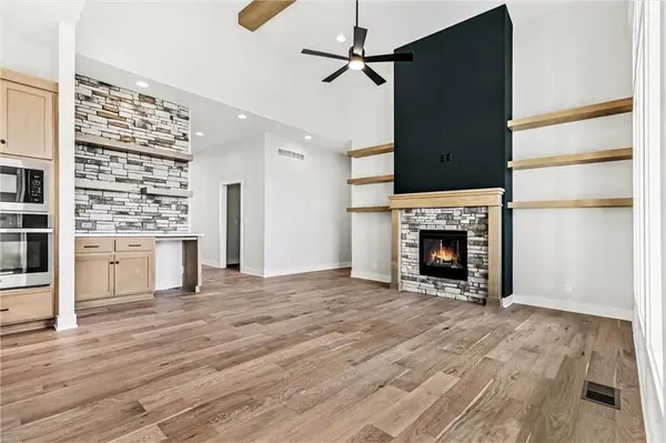 12413 W 184th ST, Overland Park, KS 66013