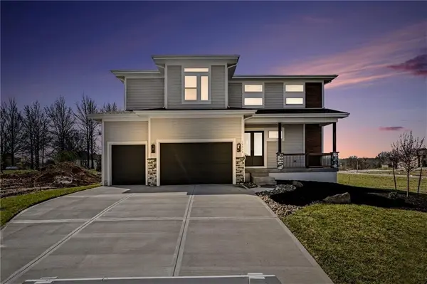 12413 W 184th ST, Overland Park, KS 66013