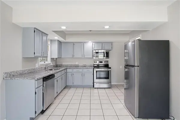 11401 E 61st TER, Raytown, MO 64133