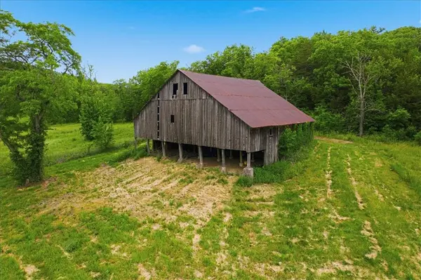 19180 B HWY, Richmond, MO 64085