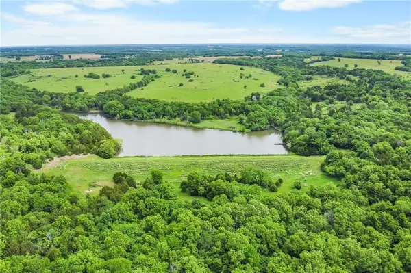 4345 Douglas RD, Lane, KS 66042