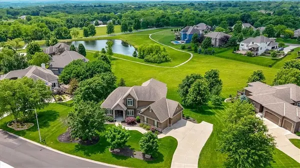 11775 NW 81st ST, Parkville, MO 64152