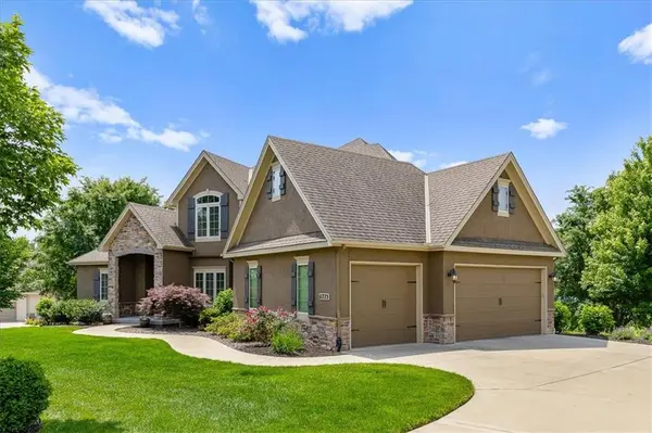 11775 NW 81st ST, Parkville, MO 64152