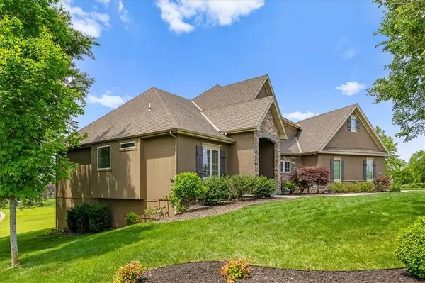 11775 NW 81st ST, Parkville, MO 64152