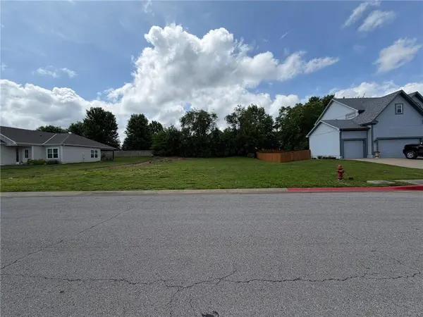 1203 N 4th St E Lot 145 ST, Louisburg, KS 66053