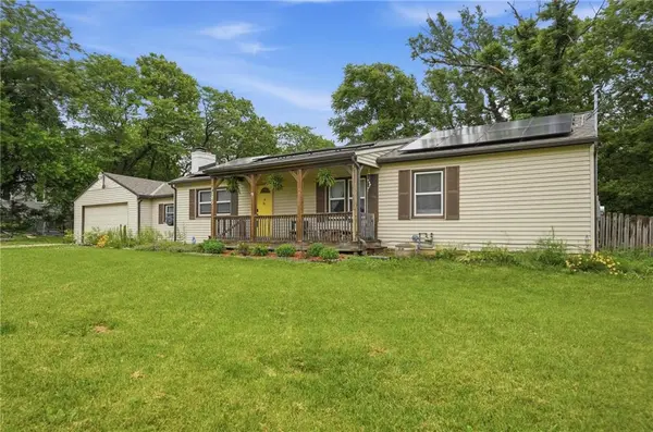 7305 James A Reed RD, Kansas City, MO 64133